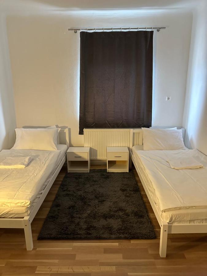 Adelin Vienna Hostel Buitenkant foto