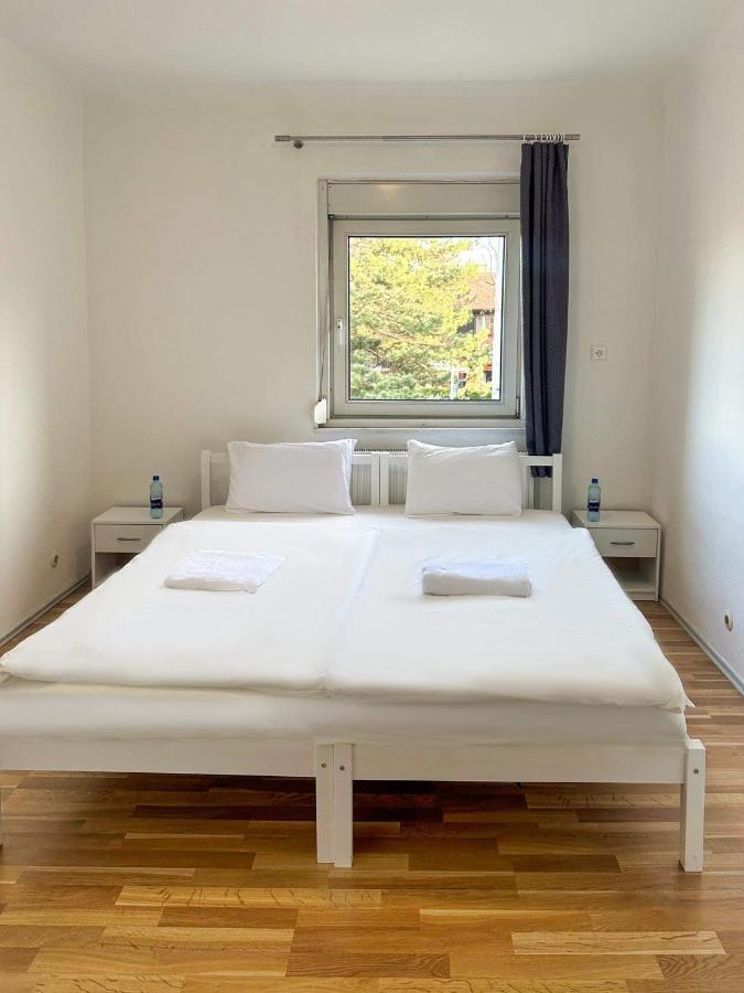 Adelin Vienna Hostel Buitenkant foto